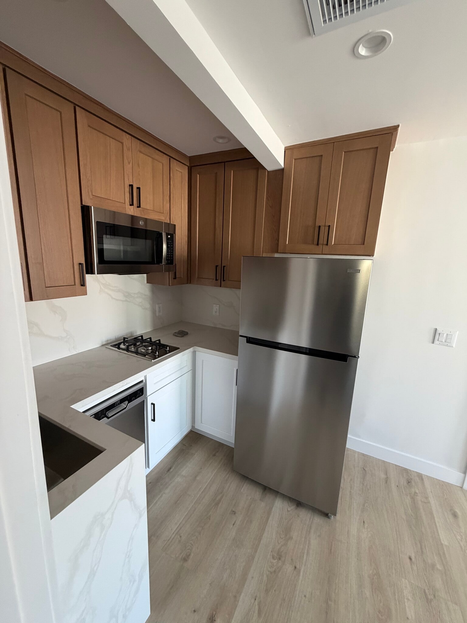 Building Photo - 2946 W Ave 34