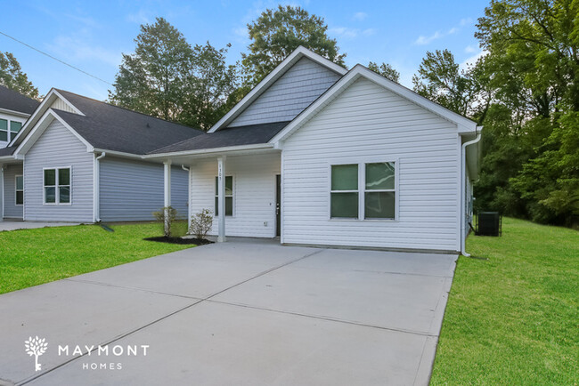 Building Photo - Picture-Perfect 3-Bedroom Home