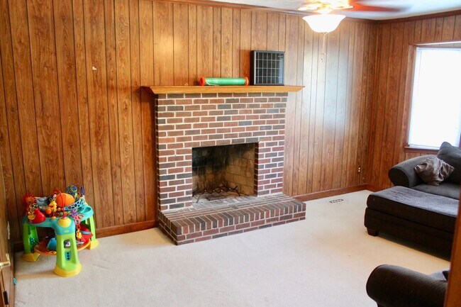 Building Photo - 4705 Nuttfield Ln