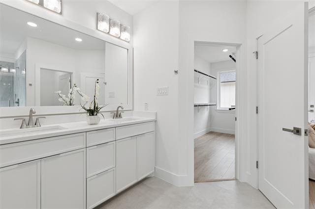 Building Photo - 1000 W 10th St