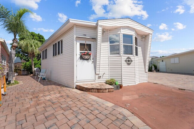 Building Photo - 1256 Nettles Blvd