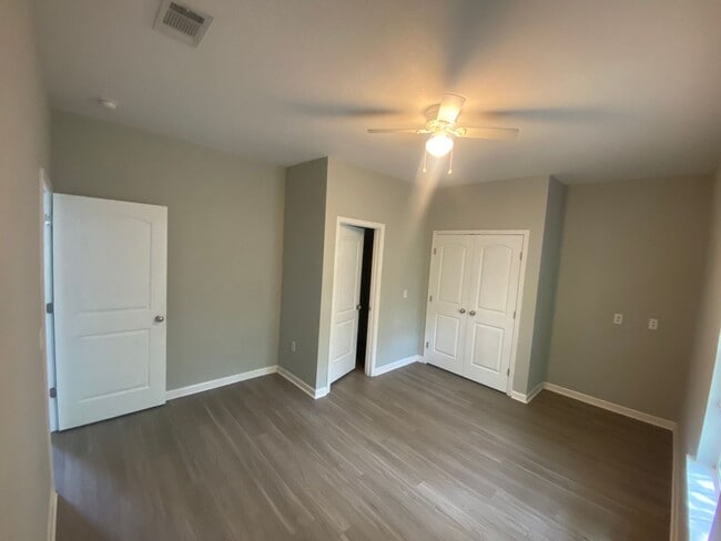 Building Photo - 108 BoniLane Cove