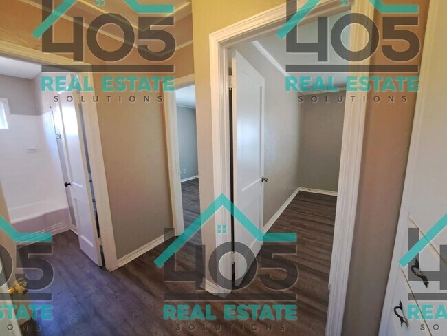 Building Photo - MWC 2 Bedroom Rental