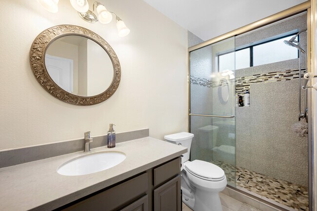 Building Photo - 3924 Park Pl