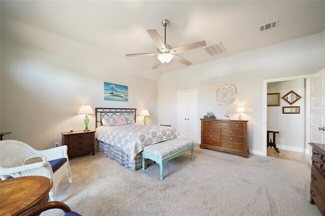 Building Photo - 14947 Scarlet Branch Dr