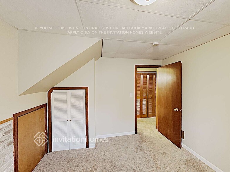 Building Photo - 4516 Pershing Ave