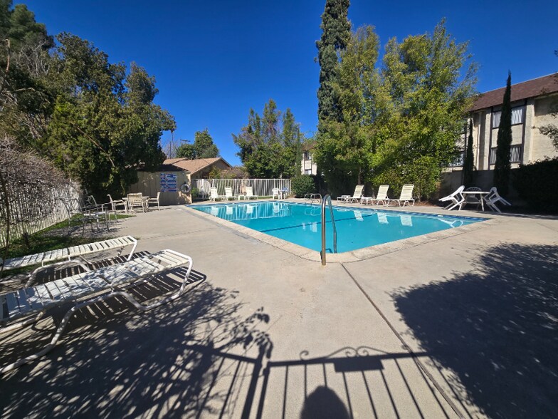 Building Photo - 13644 Leadwell St