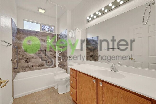 Building Photo - 2532 Woodacre Ln