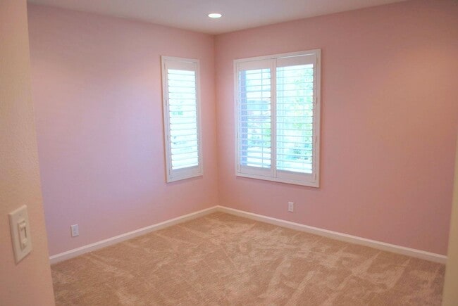 Building Photo - Wonderful Detached Home in Sought After San Ramon Neighborhood ! Trevari at Gale Ranch !