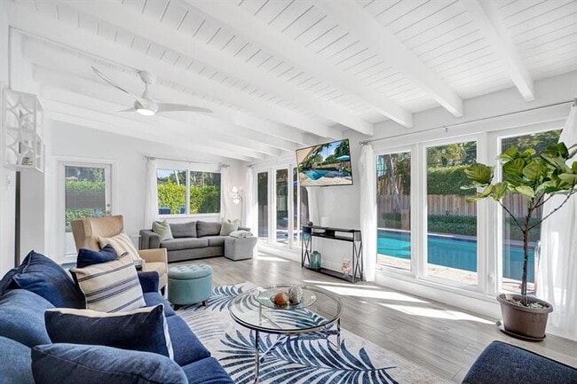 Building Photo - 2616 NE 27th Terrace