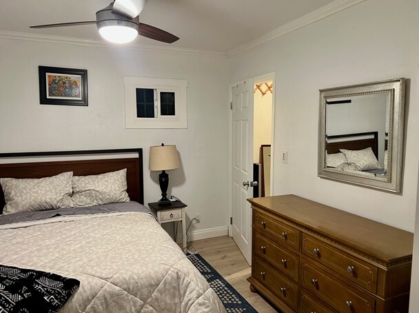 Building Photo - 4238 Van Buren Pl