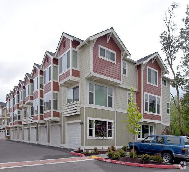 Building Photo - Olympic Square Townhomes
