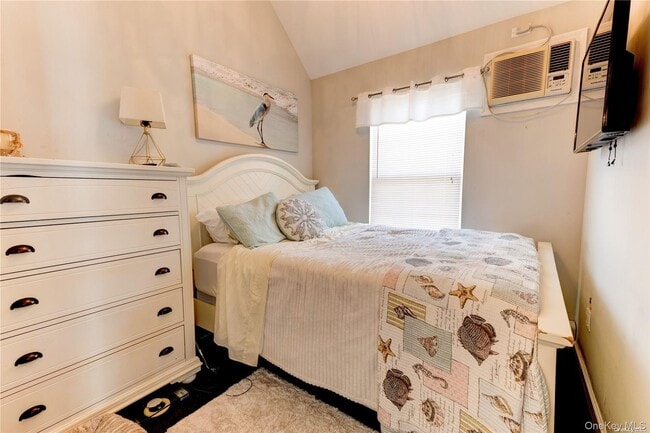 Building Photo - 67 Vermont St