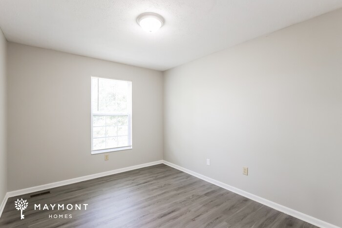 Building Photo - 902 Evergreen Park Ln