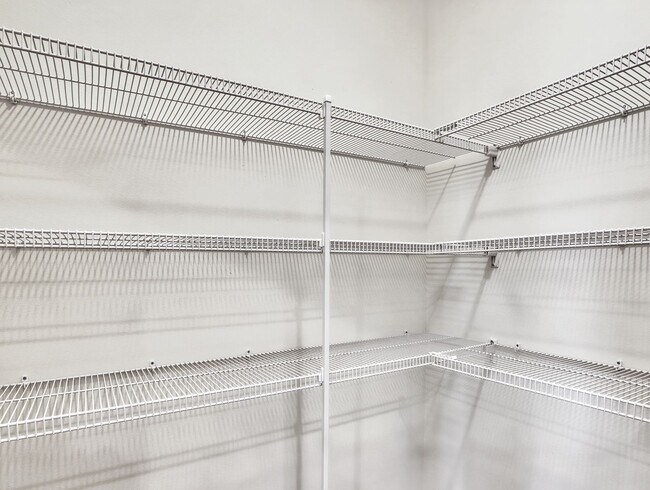 Building Photo - 7508 Tourmaline Dr