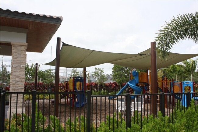 Building Photo - 10630 NW 88th St