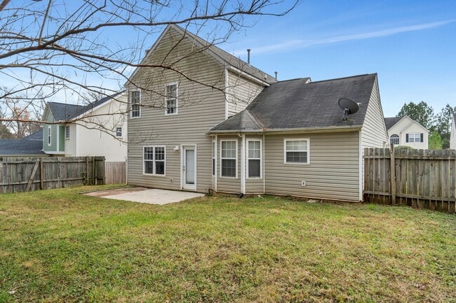 Building Photo - 5508 Kiev Dr