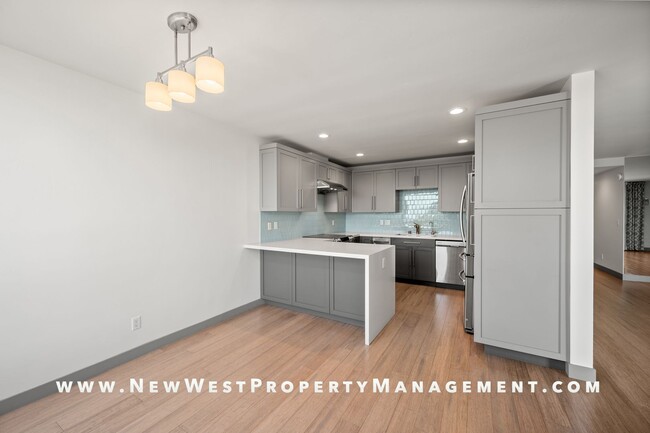 Building Photo - Kellogg Beach 2 Bedroom at Park La Playa! ...