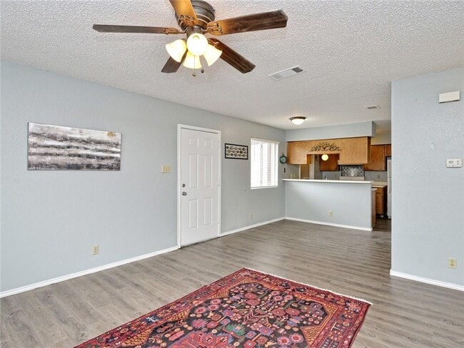 Building Photo - 5809 Spring Meadow Rd