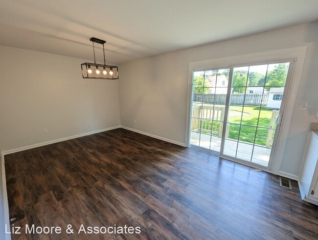 Building Photo - 3 br, 2.5 bath House - 3417 Indian Path