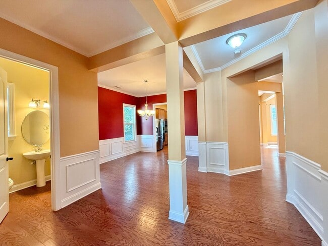 Building Photo - 1140 Litchborough Way