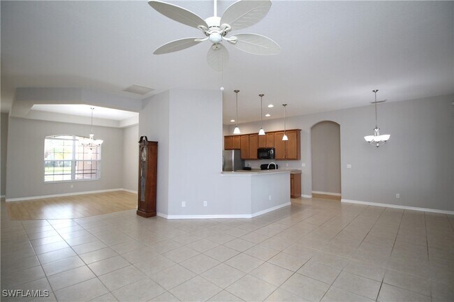 Building Photo - 2086 Grove Dr