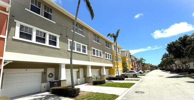 Building Photo - 960 Millbrae Ct