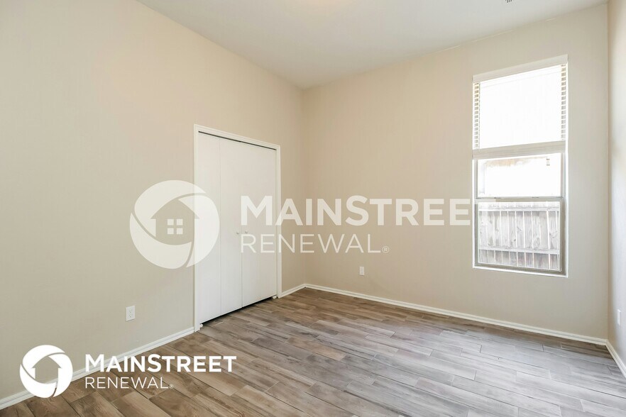 Building Photo - 8820 NW 120th St