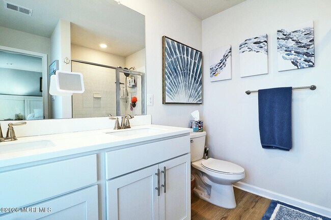 Building Photo - 16 Baybreeze Dr