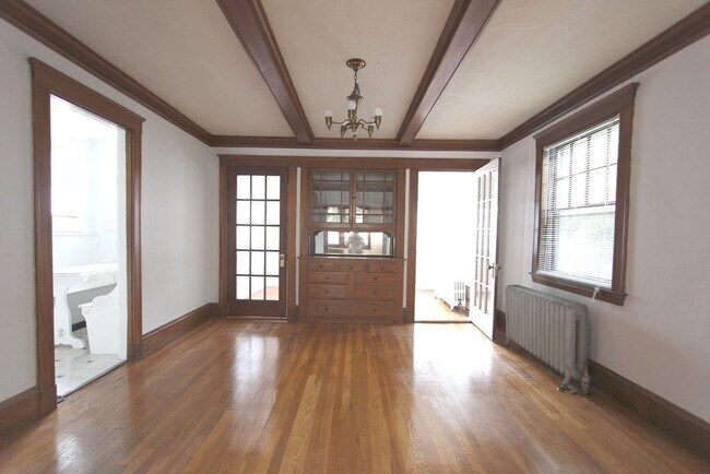 Building Photo - 97 Langdon St