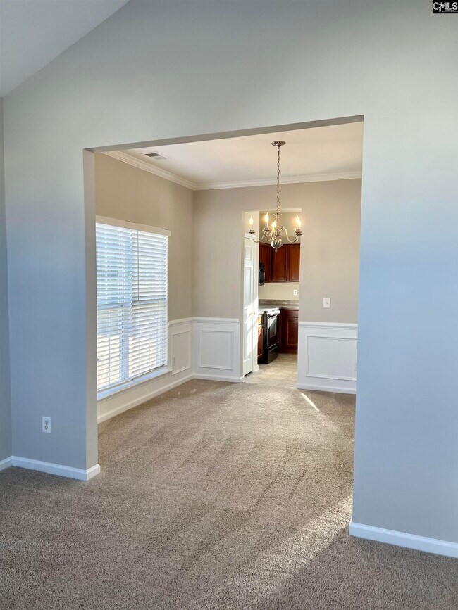 Building Photo - 211 Pinebluff Ct