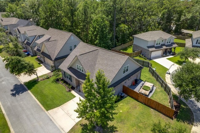 Building Photo - 90 Laurel Oaks Dr
