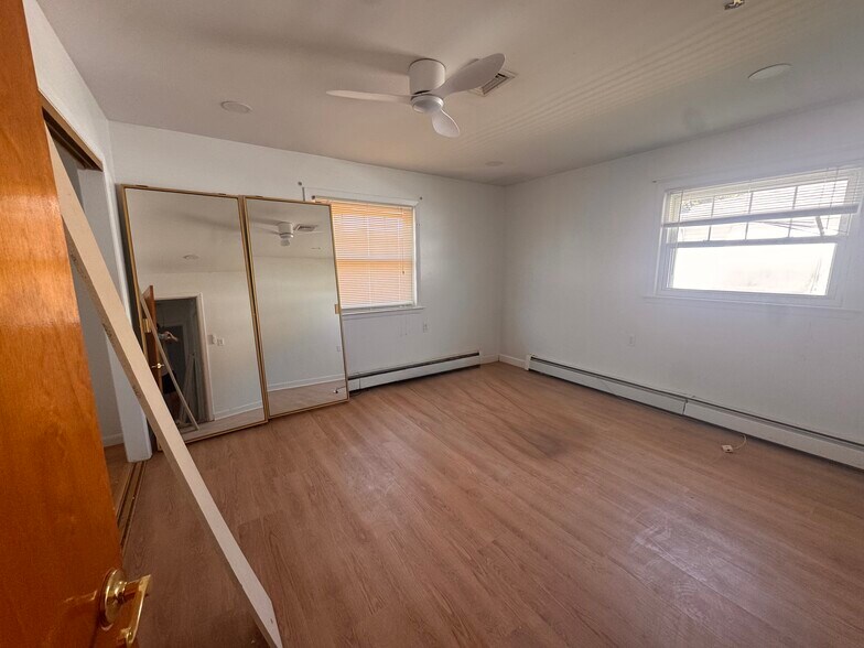 Building Photo - 63 Liberta Dr