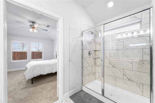 Building Photo - 1404 Kade Ave