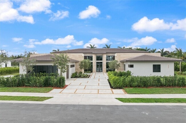 Building Photo - 14930 SW 16 Ct
