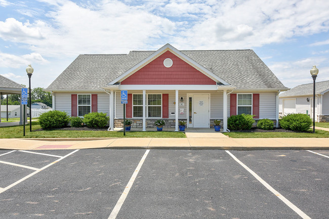 Building Photo - Honeybrook Greene