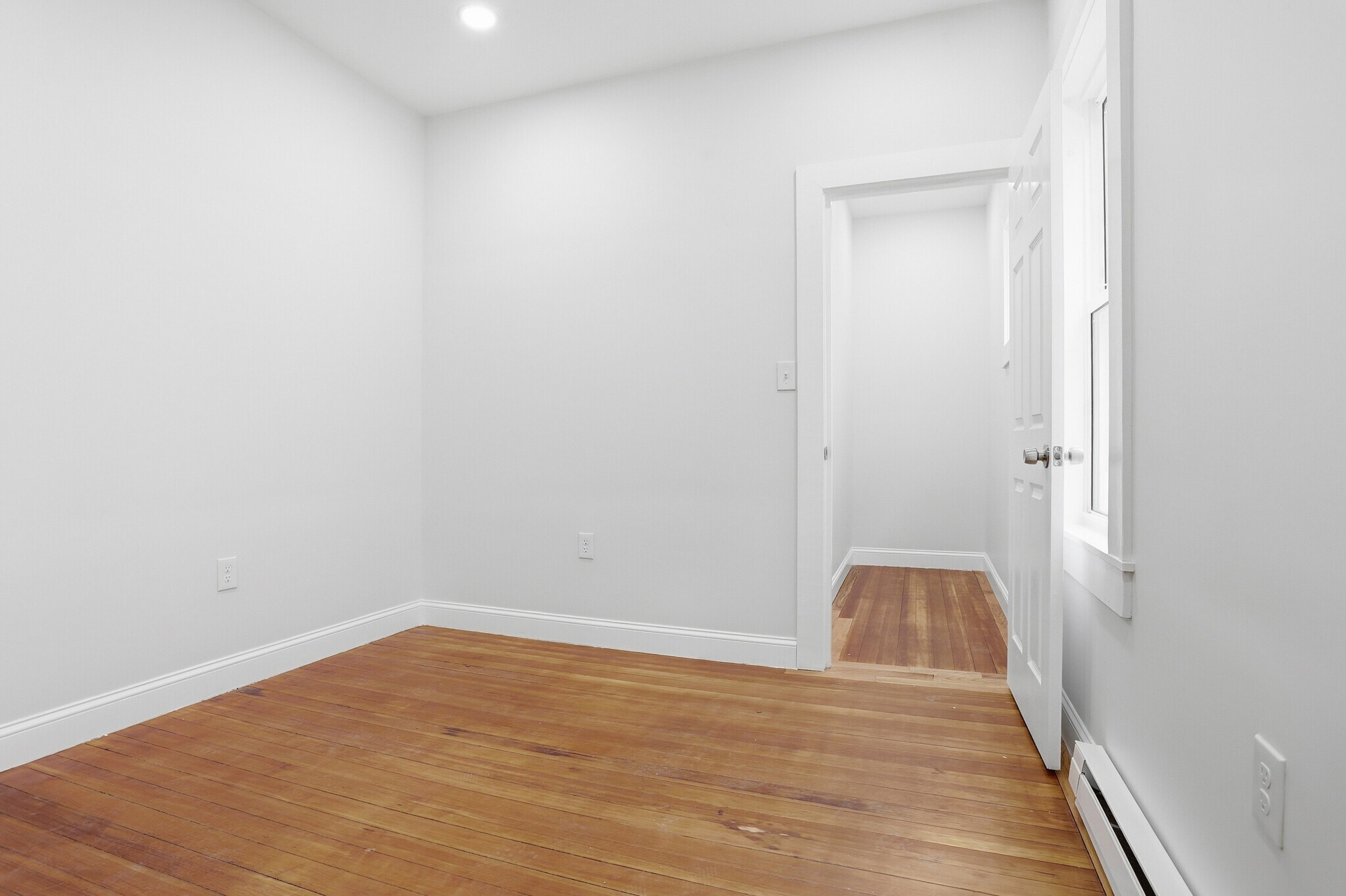 Building Photo - 53 Woodford St