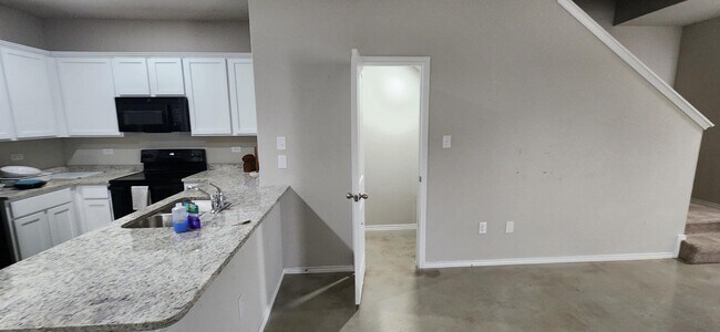 Building Photo - 7239 Converse Ridge Ln