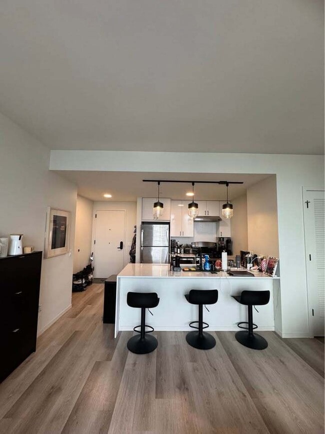 Building Photo - 88 E Wacker Pl