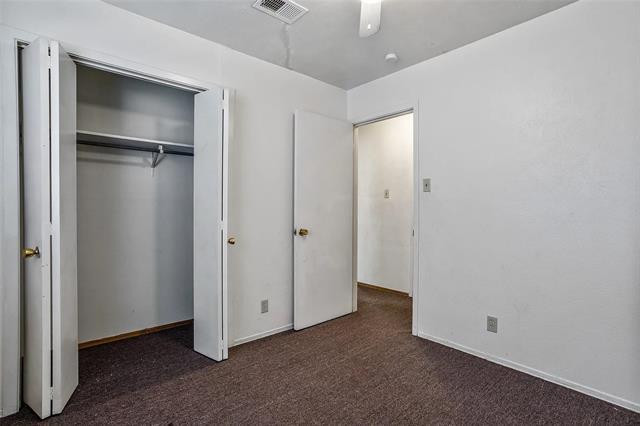 Building Photo - 724 E Mustang St