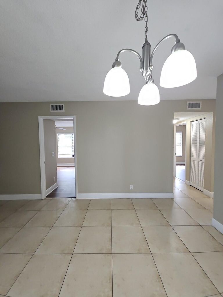 Building Photo - 1520 Windorah Way