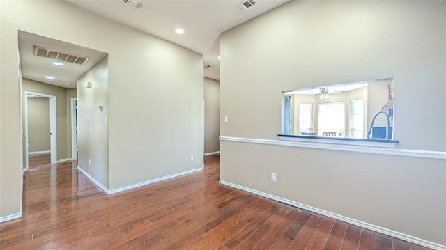 Building Photo - 5718 Creekridge Dr