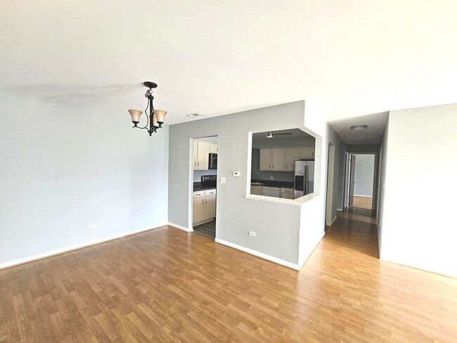 Building Photo - 1018 Castilian Ct