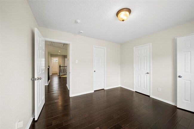 Building Photo - 8306 Golden Harbor