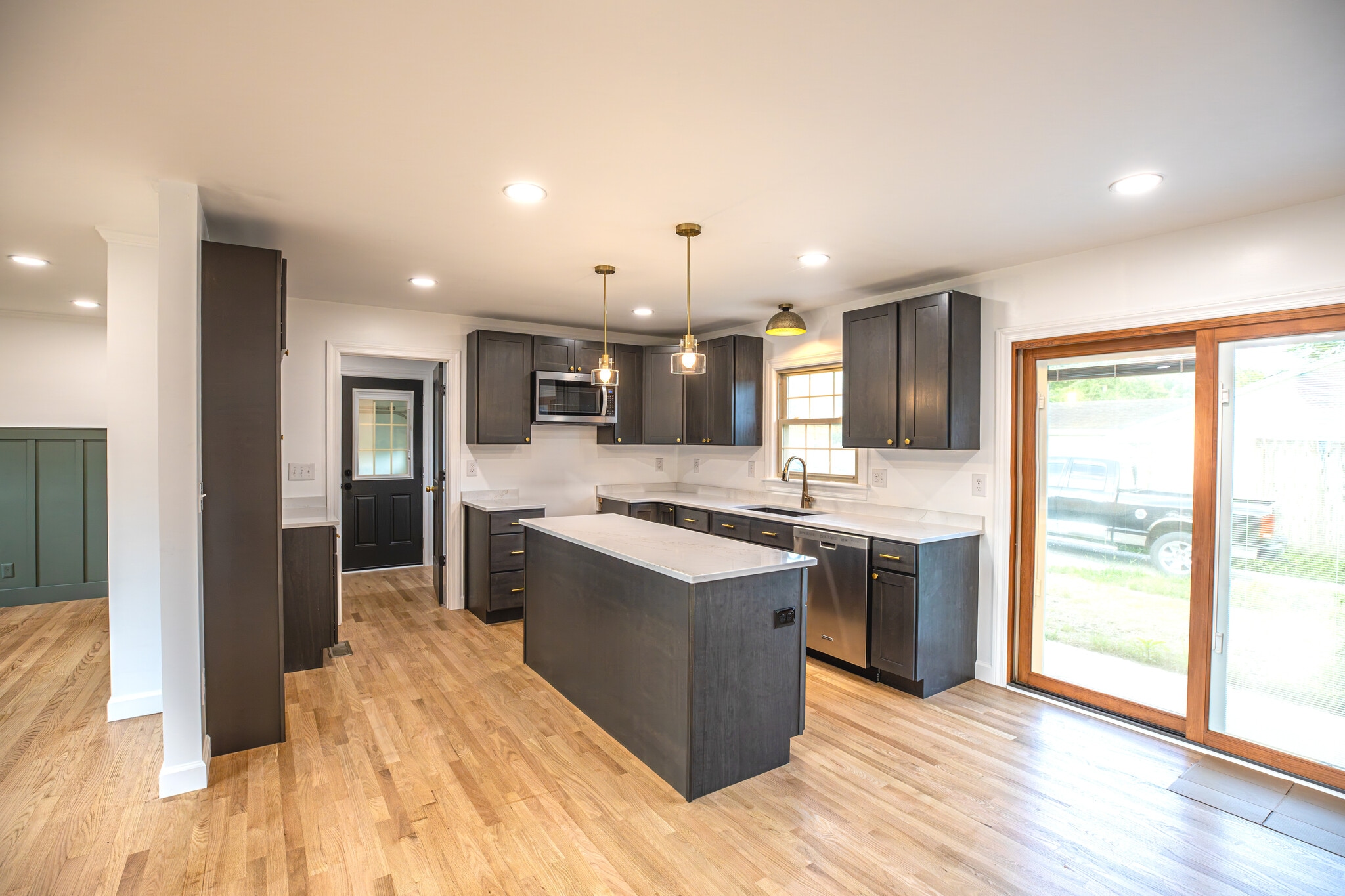 Building Photo - 200 Sewanee Cir