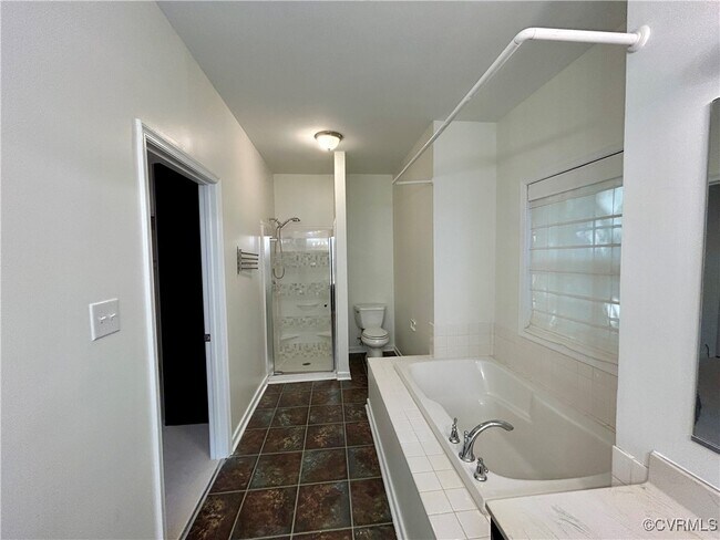 Building Photo - 1520 Crawford Wood Dr