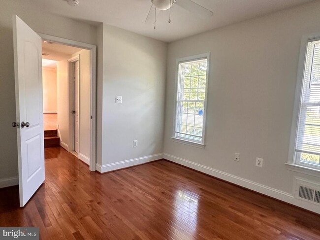 Building Photo - 11912 Clover Knoll Rd