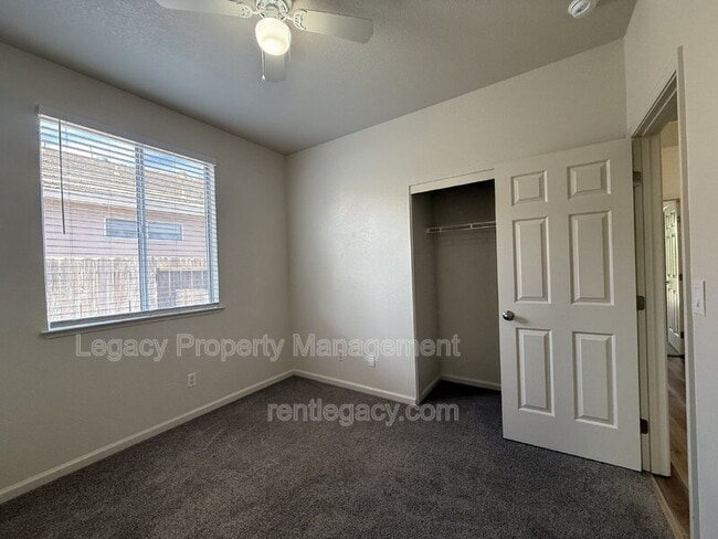Building Photo - 403 Munden Ct