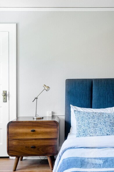 Building Photo - 5016 NE 29th Ave