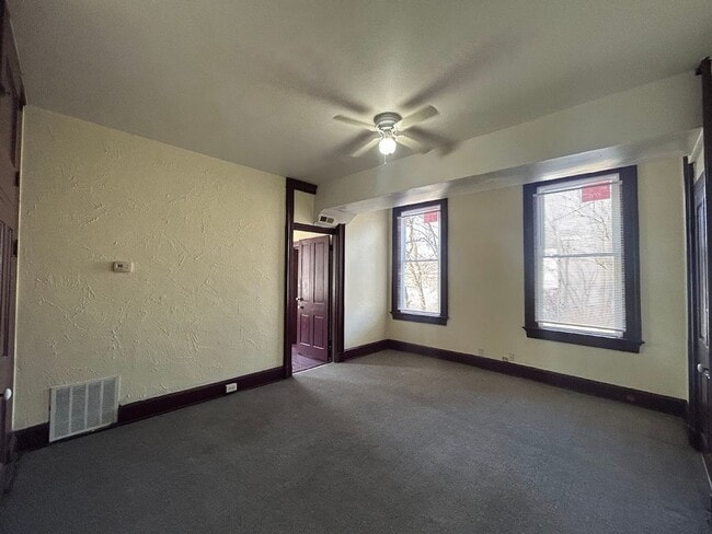 Building Photo - 111 Gage St